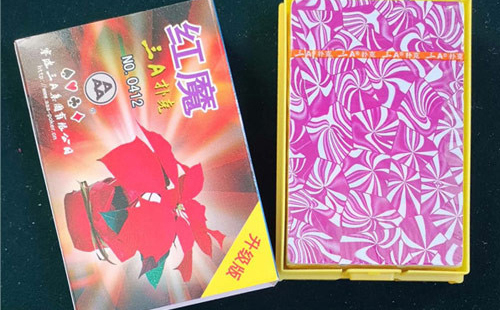 文化传承与多元价值：托克逊纸牌的现代发展与应用探索